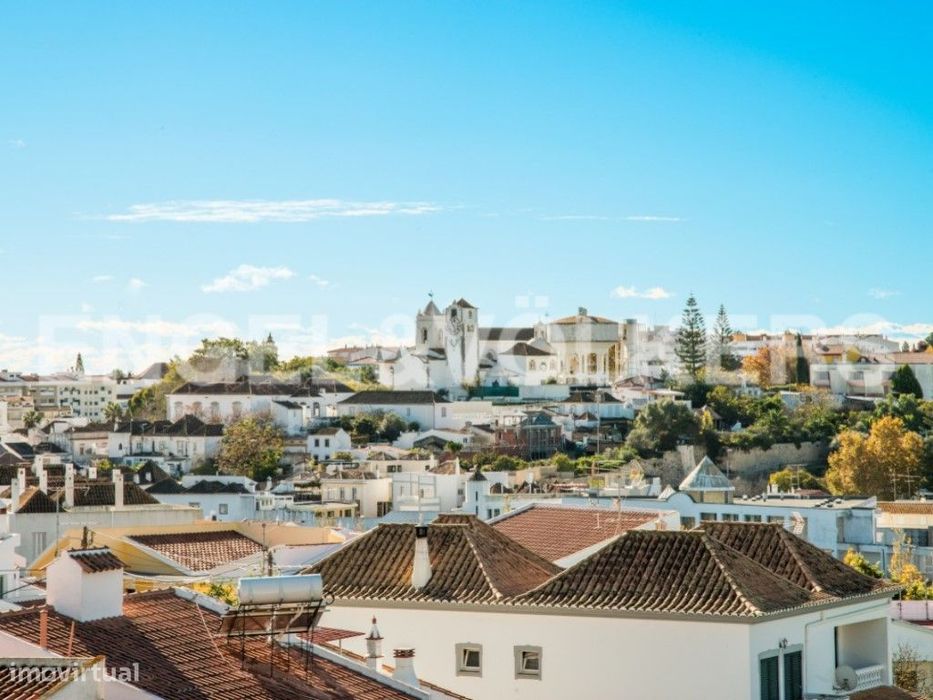 The Four: Tavira - Rés do Chão