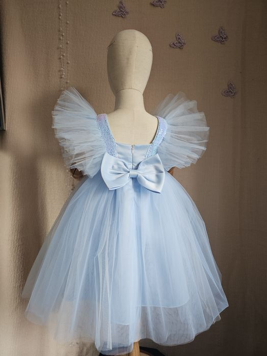 Дитяча пишна ошатна блакитна сукня з пайетками на 4 5 6 7 8 9 років