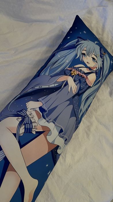 Подушка Аниме длинная