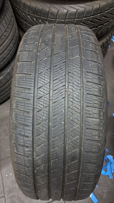 235/45/19 wielosezonowe Vredestein 2020 6mm