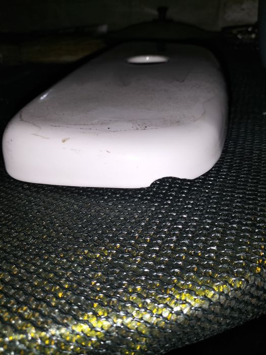 Крышка на бачок унитаза