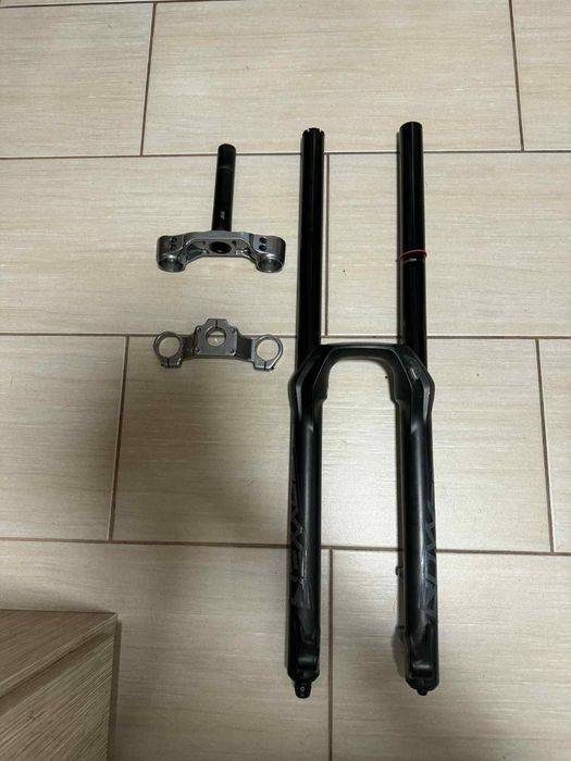 BoXXer Select RC 27,5" Debon Air 200