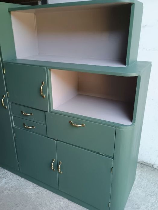 Kredens po renowacji