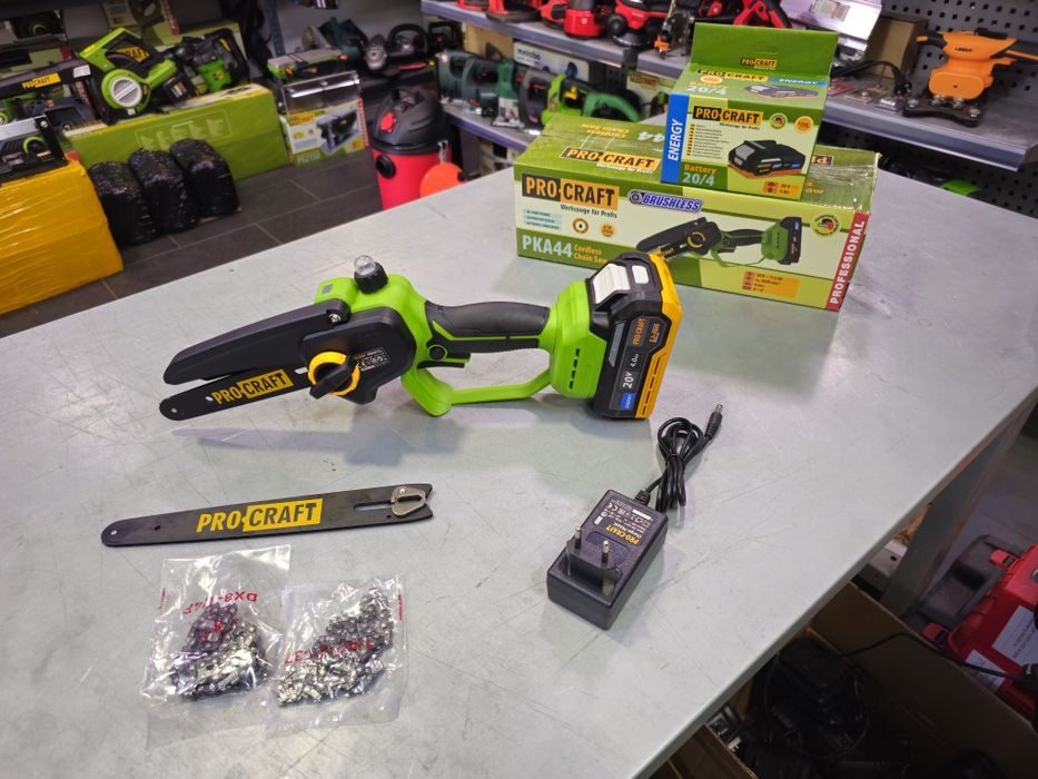 ProCraft PKA44 Мини Пила Аккумуляторная Акум.4.0Аh +2шт Шины ,2шт Цепи