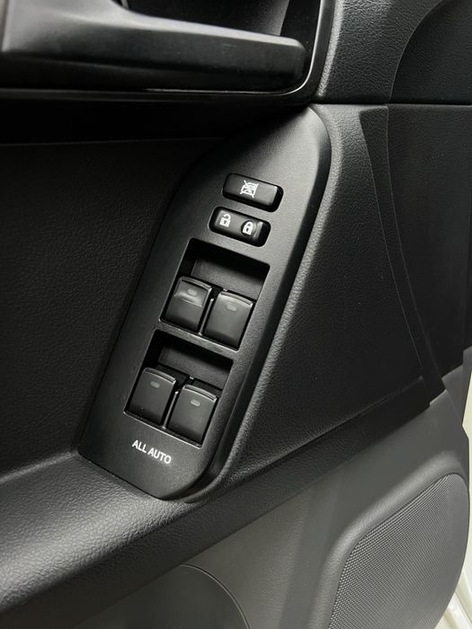 Land Cruiser 150 2010 2.7 Газ/Бенз