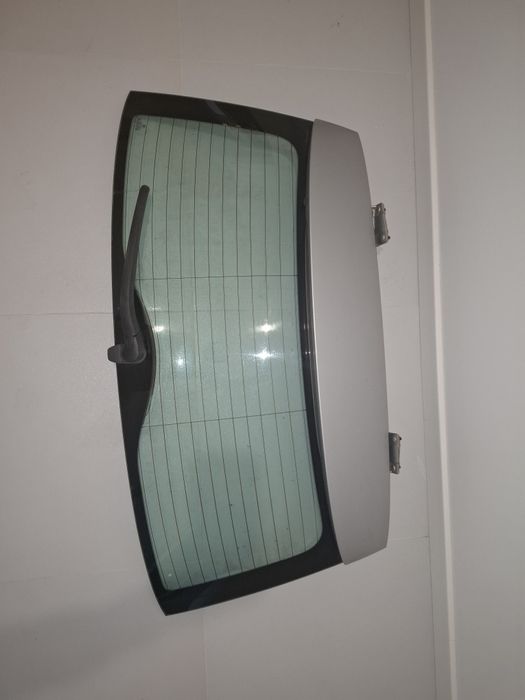 Tylna szyba klapy bmw E46 kombi titansilber kompletna