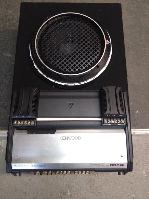 カーオーディオ KENWOOD KAC-8403 Kenwood KAC-8403 4-channel car amplifier 60 watts RMS x 4 at