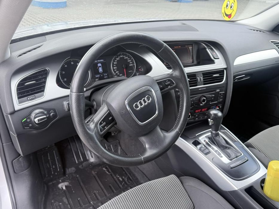 Audi A4–B8/8K-2009рік