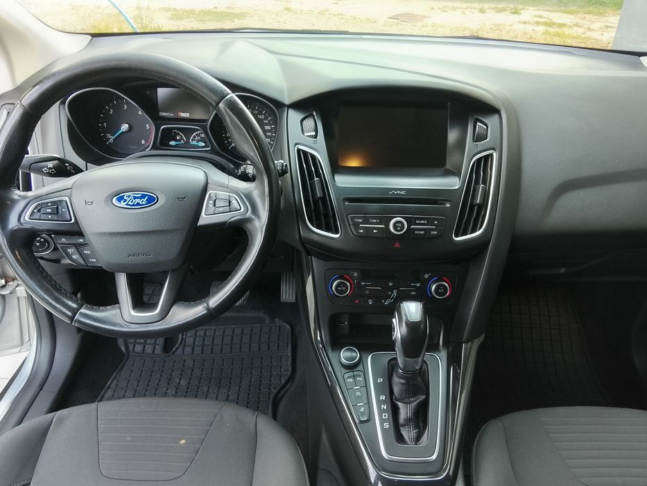 Ford Focus 2, 0 diesel zadbany i sprawny ,zaparkuje za ciebie ,oryginał 100%