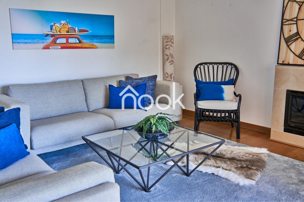 Conjunto de 2 Sofás Modernos em Excelente Estado