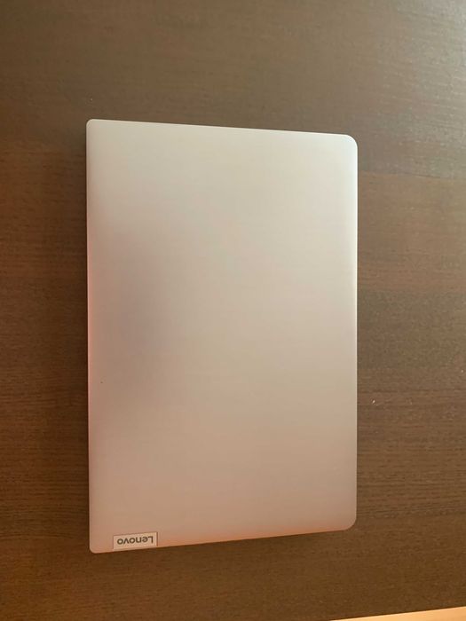 IdeaPad 3-15ALC6 Laptop,  com mala de transporte