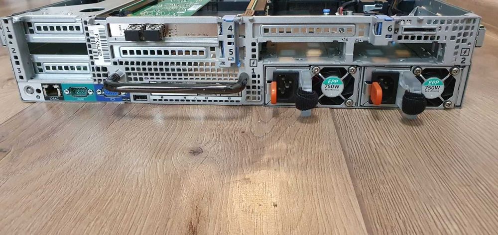 serwer  Dell PowerEdge R730xd Xeon E5-2620 v4, 64gb