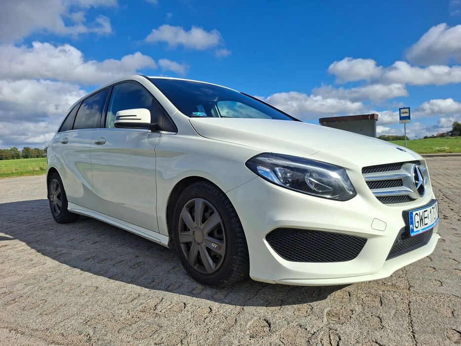 Mercedes-Benz Klasa B Mercedes-Benz B180, pakiet AMG, 1.6 benzyna
