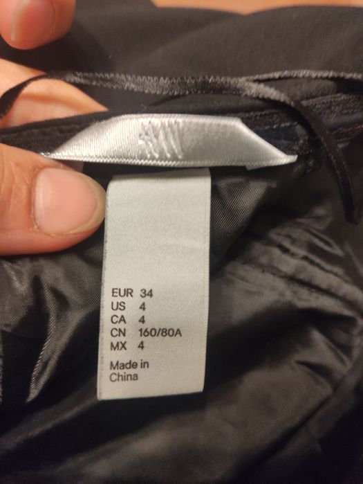 Sukienka czarna H&M