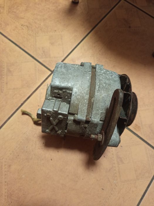 Москвич 2140-41 -412 генератор 52а