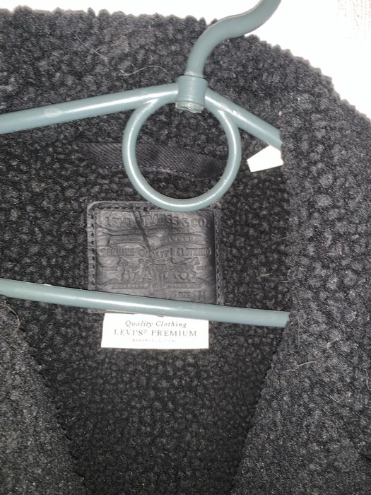 куртка Levi's Premium.