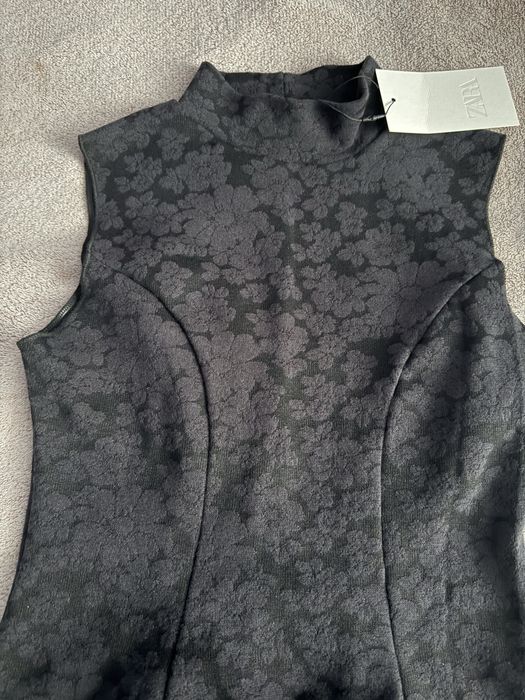 Чорна сукня Zara