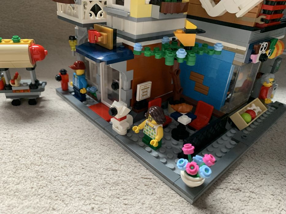 LEGO 31097 Creator 3w1 Sklep zoologiczny i kawiarenka