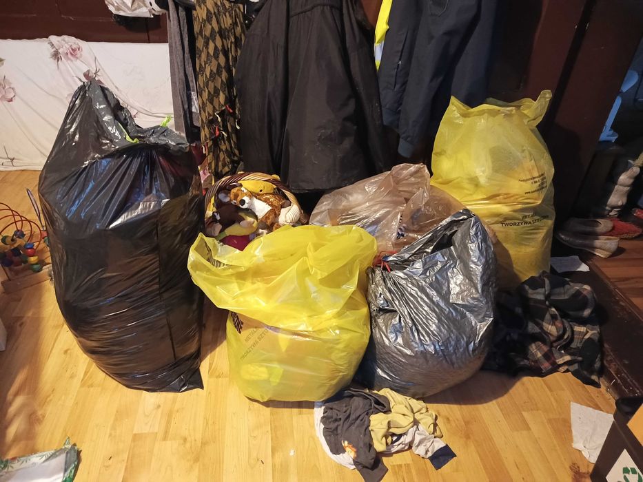 ubrania damskie 44-42  po przeprowadzce stan dbb 200zl tanio oddaje