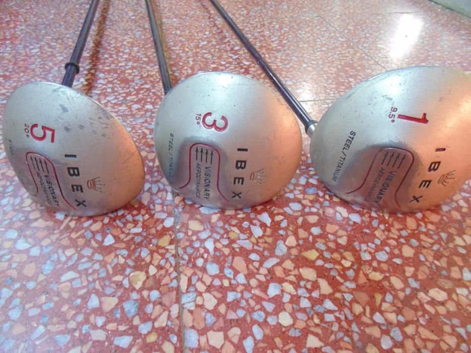 3 tacos de golf Ibex em titânio + mala antiga