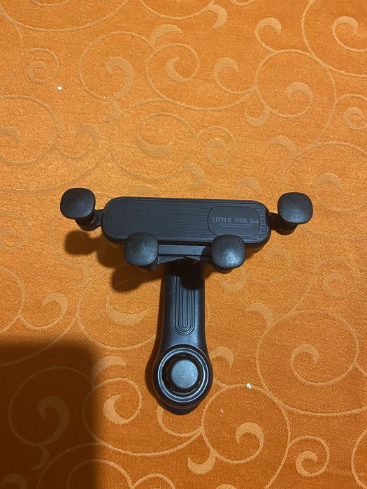 Suporte  de telemóvel para carro cor pteto ( Portes gratis)