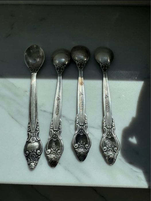 Продам Мельхиоровые ложки и миску