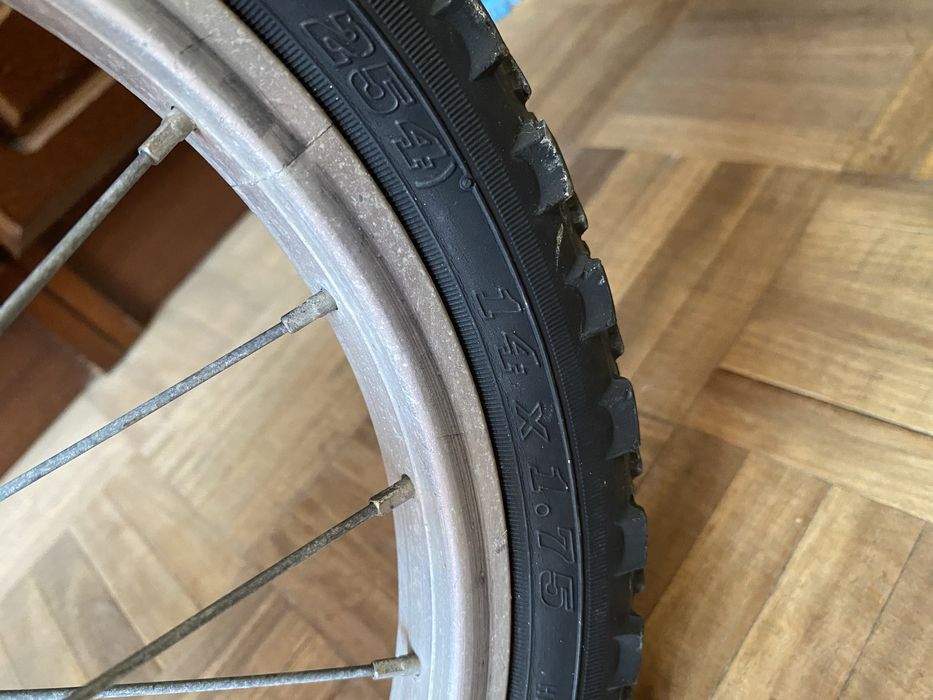 2 Bicicleta pequenas