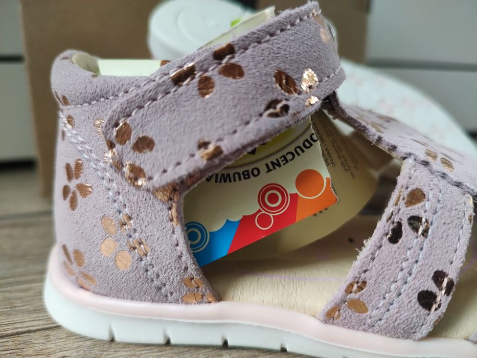 Skórzane sandały Renbut 22