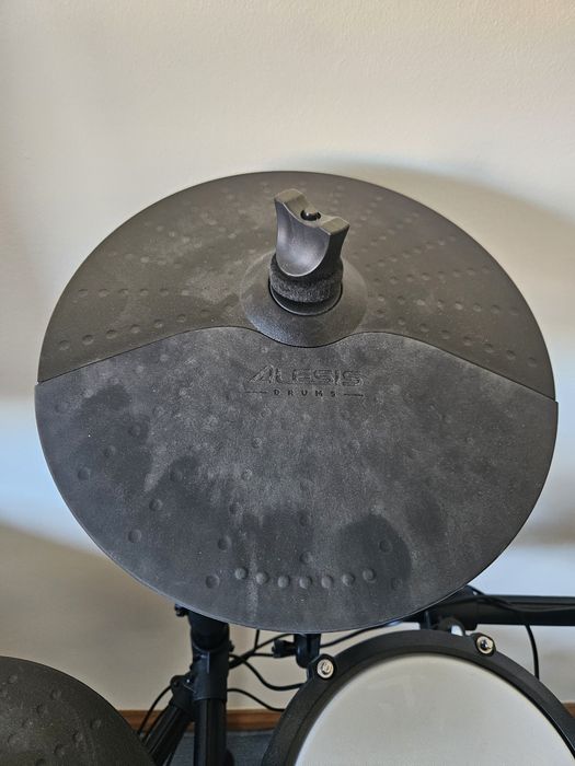 Bateria Alesis nitro max