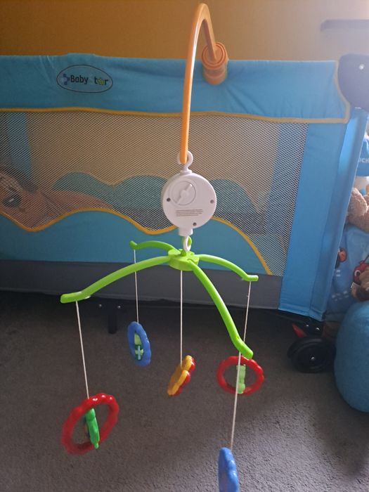 Karuzela canpol babies mocowana do łóżeczka