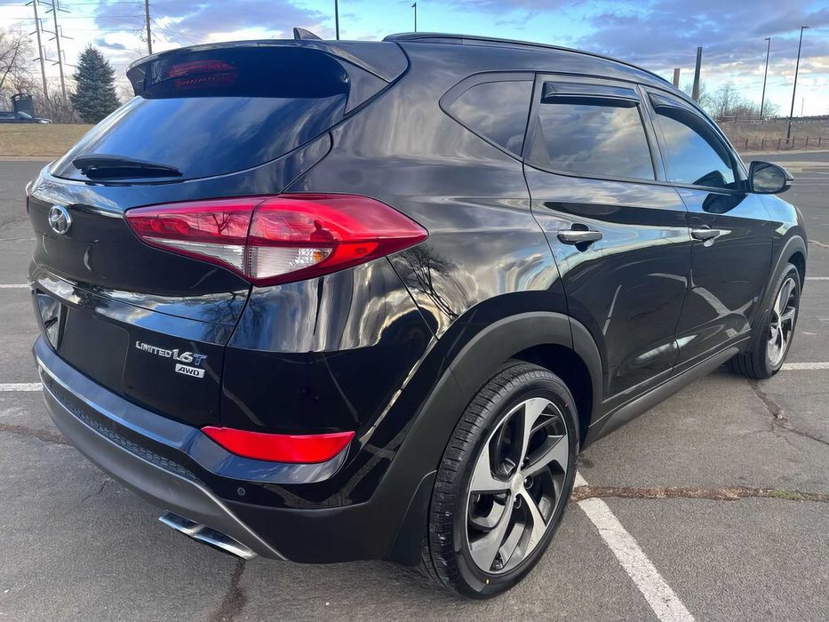 Hyundai Tucson Limited      2016