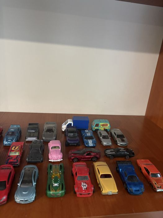 Металеві машинки, Hot Wheels