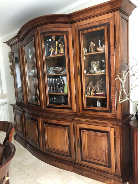 Movel aparador cristaleira em madeira maciça de cerejeira