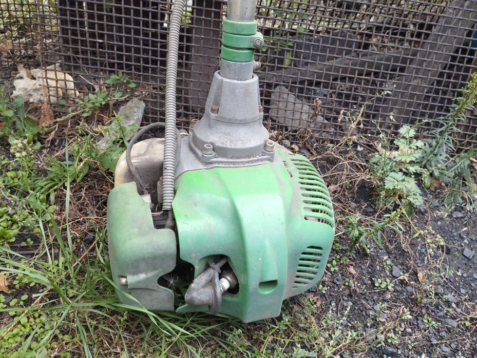 Бензокоса ноунейм.