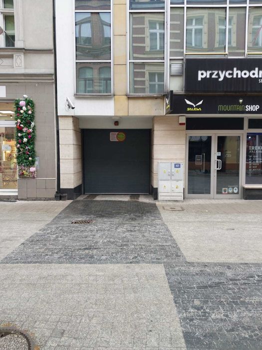 Miejsce postojowe ul. Półwiejska 17 Poznań - Widok 2