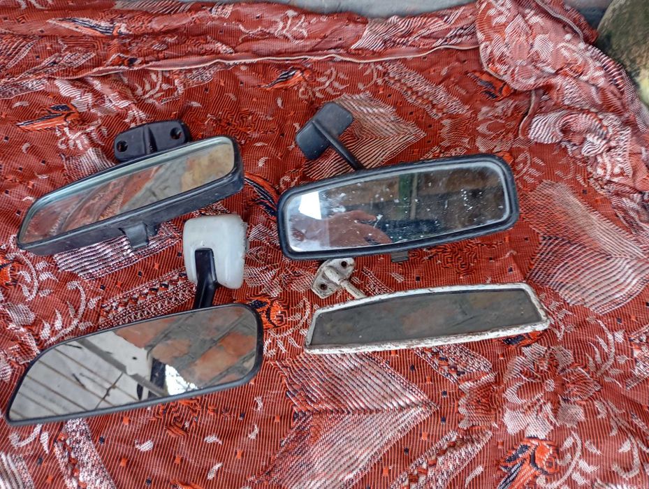 Зеркало заднего вида