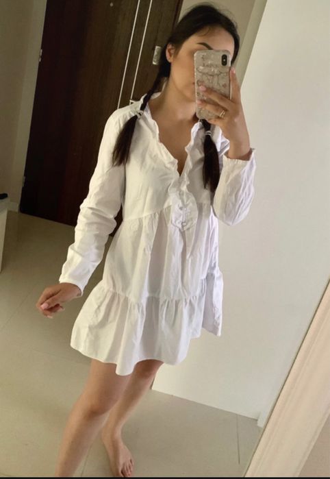 Zara biala sukienka oversize ciążowa falbany
