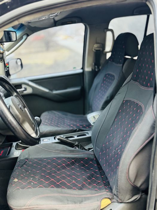 Продам Nissan Navara D40 2.5 дизедь 4х4 2007.г (ЛЕВЫЙ РУЛЬ)