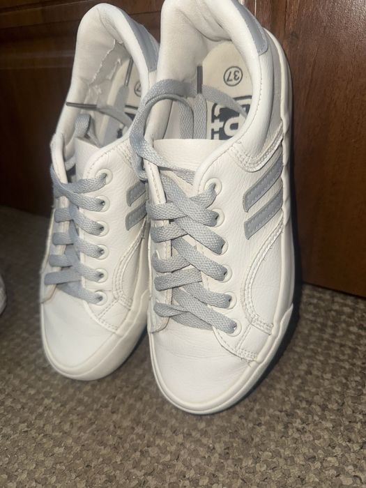 Кроссовки кеды 36,5-37р белые весна-лето