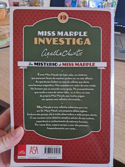 Livro "Miss Marple Investiga"