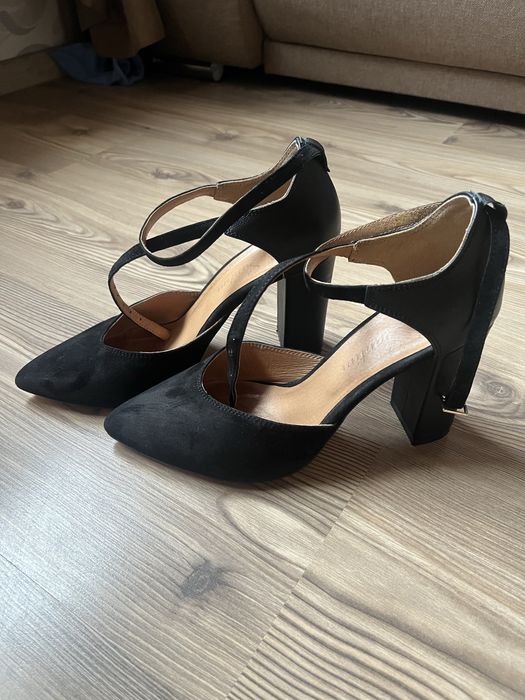 Туфлі лодочки  розмір 40