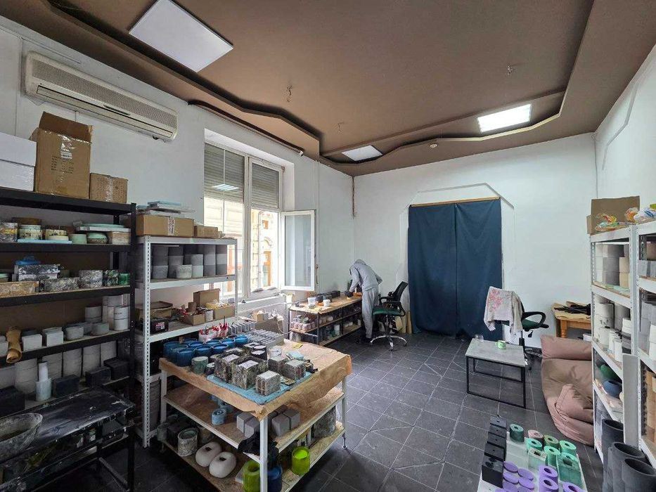 Продаж комерційного прим. 61м2 у Центрі на Короля Данила_VD