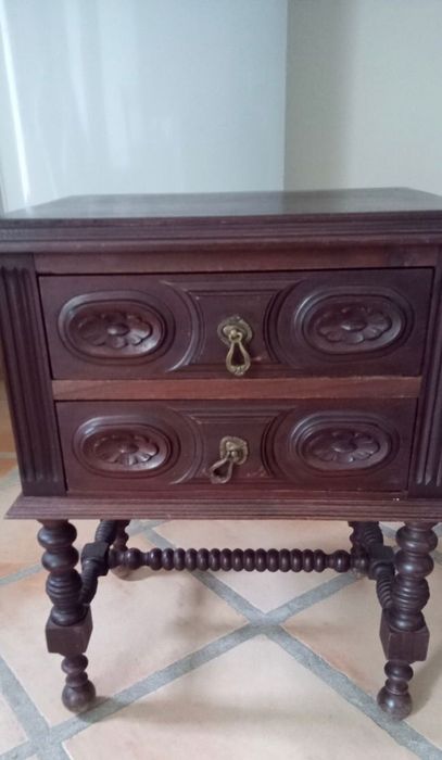 Quarto completo em madeira