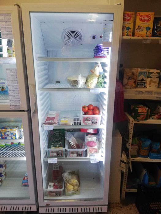 Refrigeradora vertical