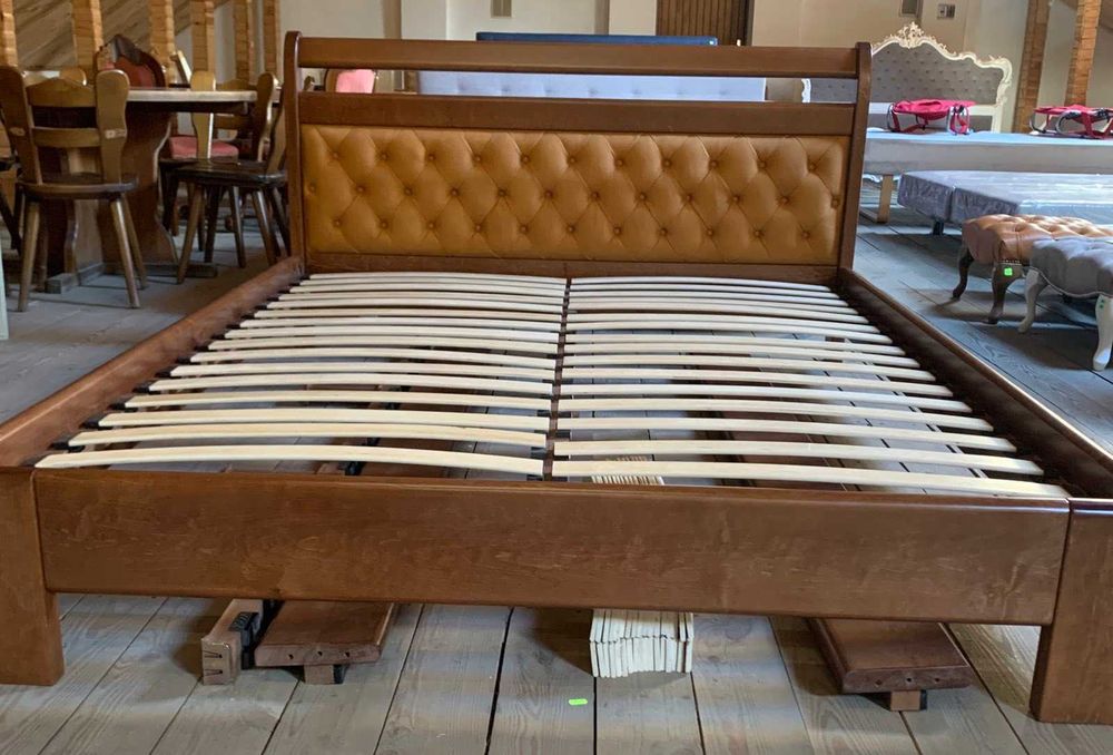 Ліжко  з  масиву   Леді +