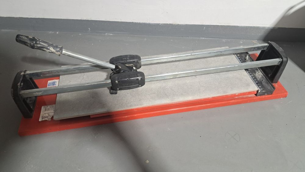 Maszyna do cięcia  płytek 600 Walmer