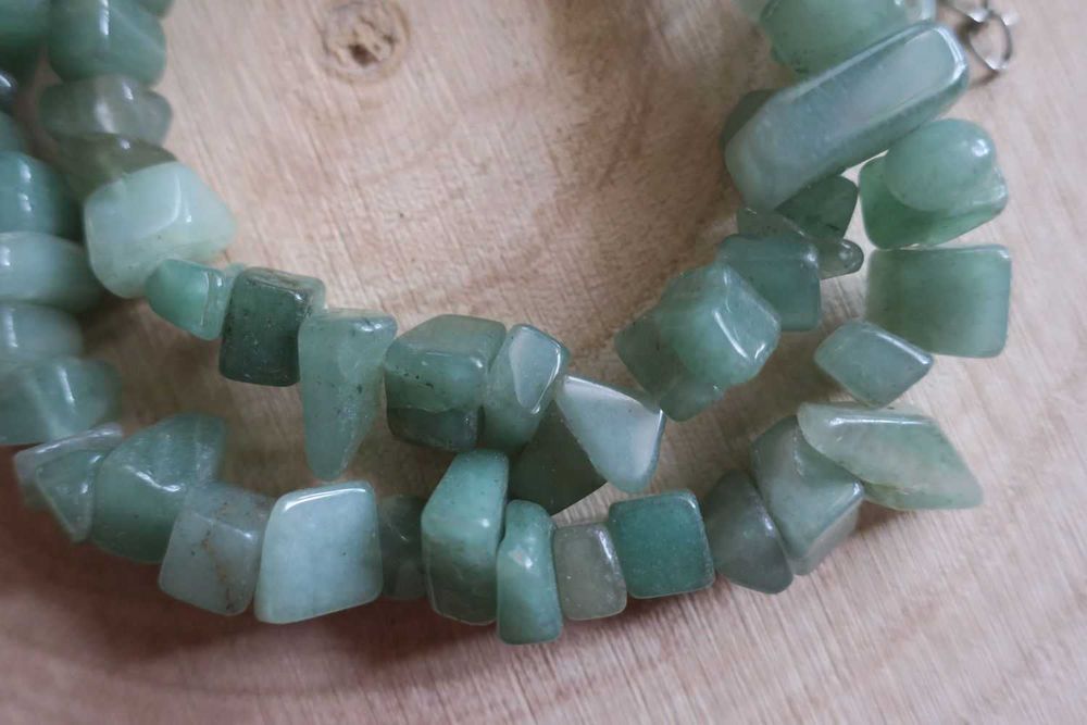 Naszyjnik z nefrytów nefryt