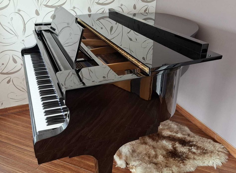 Fortepian gabinetowy Kawai model KG-1C