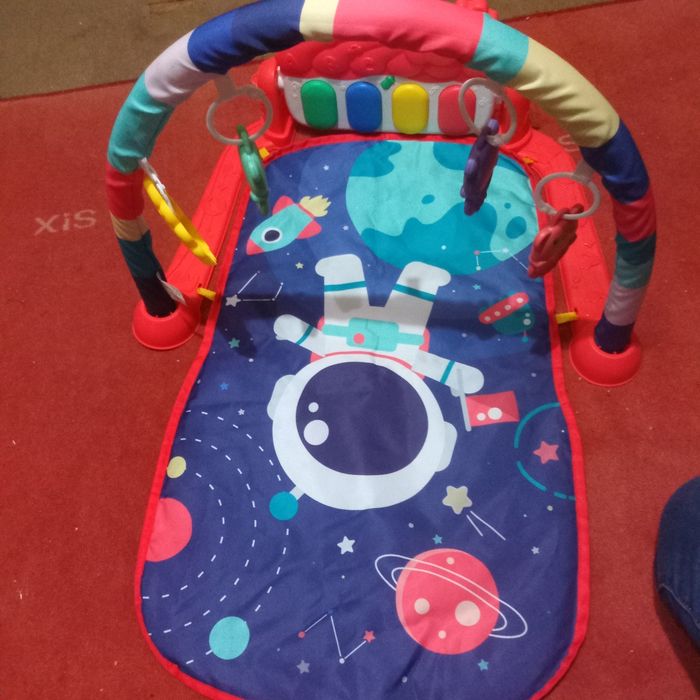 Vendo ginásio para bebe novo em caixa