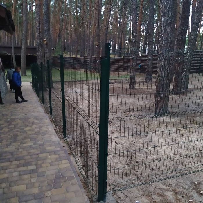 Забор из сетки. Секционное ограждение из сетки 3 Д. Забор 3 Д. Калитки